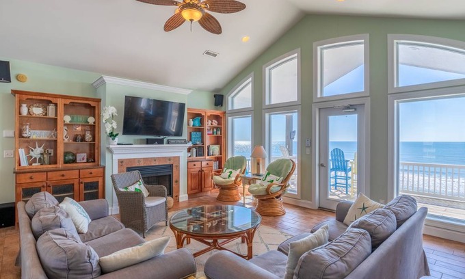 Surf City House | House ∙ 8 bedrooms ∙ 22 guests