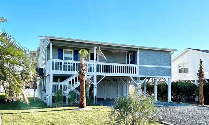Holden Beach House | How Sweet The Sound - Great Dune Home in Quiet Neighborhood.