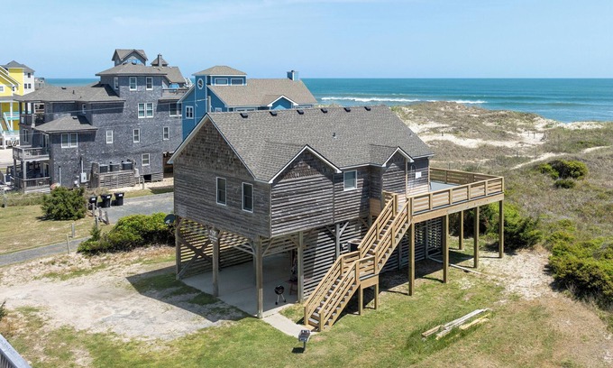 Rodanthe House | Islander: Oceanfront | Hot Tub | Dog-Friendly