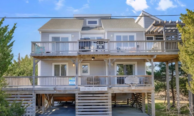 Waves House | Isle Be Sea'n You
