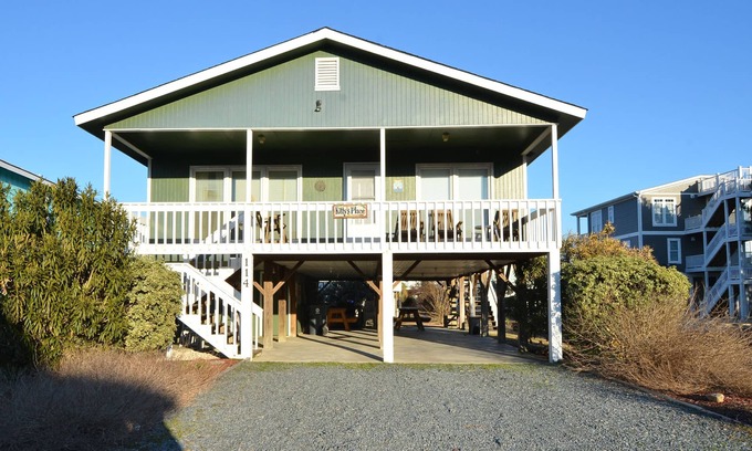 Holden Beach House | "Kitty's Place" - Dune Home, 3 Bedrooms/2 Bathrooms