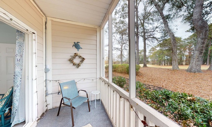 Sea Trail Condo | Light and bright 1st floor condo in Sunset Beach | RC 1802