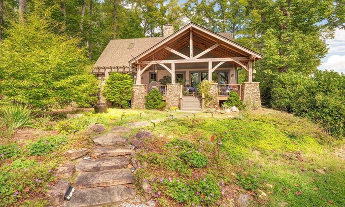 Woodfin House | Light Filled gorgeous furnished home in Asheville