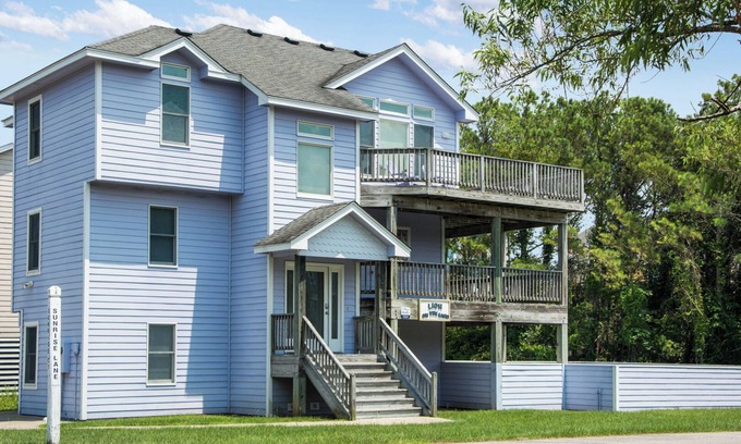 Ocean Sands House | Lion On The Sand: Oceanside 6-bedroom, Private Pool & Hot Tub