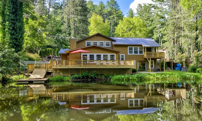 Mirror Lake House | Location, Location, Location.