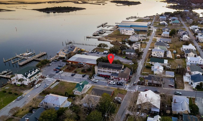 Swansboro Apartment | luxurious studio apartment in the heart of Swansboro’s historic waterfront #3