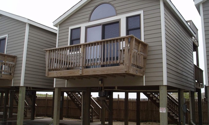 Hatteras Condo | "Might as Whelk" is a spacious beachy cabana!