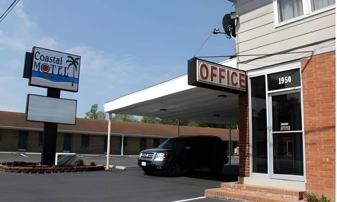 McCutcheon Field Hotel | Motel ∙ 4 guests