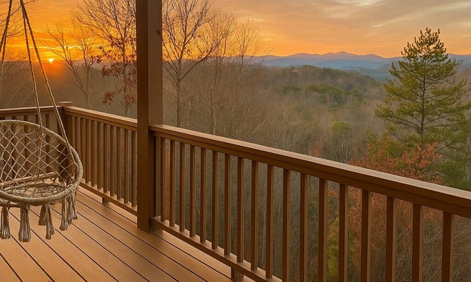 Murphy House | Murphy Sunset View-Perfect Getaway Location!