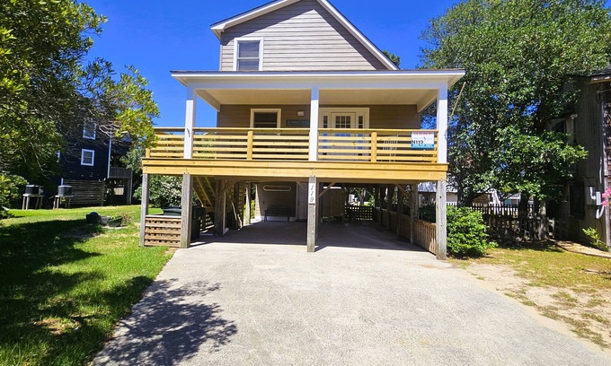 Nags Head House | N119- Near the Beach, 3BRs, Sun Deck, WIFI & 1400 Feet to Life-guarded Beach!