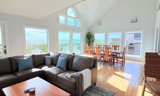 Colington House | š„New for 2025š„Oceanfront Sanderling! Game Room! Dog Friendly! Community Pool!