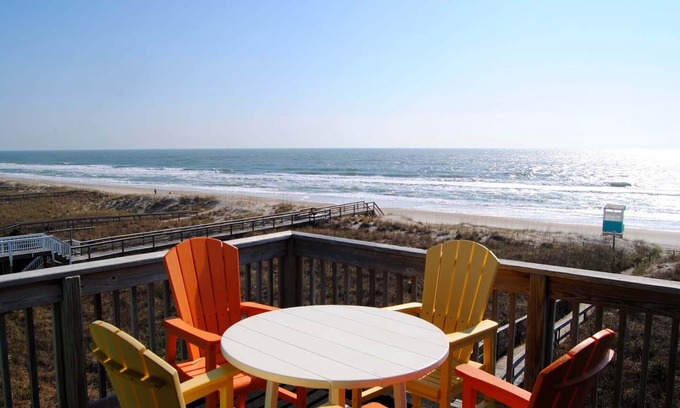 North Carolina Coast Condo | Newly Renovated and Tastefully Decorated 2 BR/2 BA Oceanfront Condo, sleeps 8.