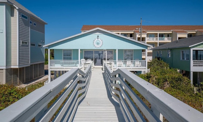 Wilmington Beach House | Oceanfront Pet Friendly Private Home