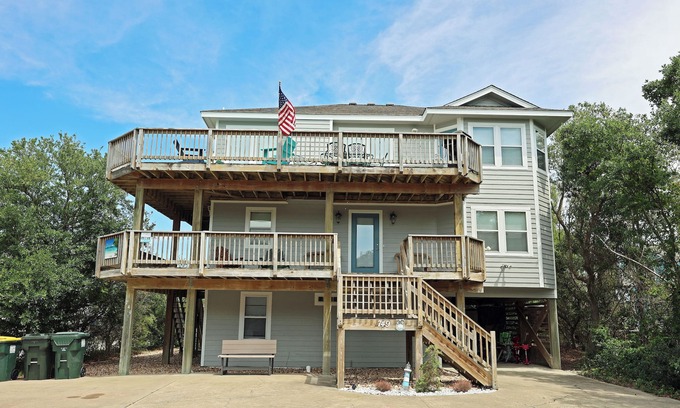 Ocean Sands House | OS749- 6 BRs, Pvt Pool, Hot Tub, Pool Table, Arcade Games & Basketball!