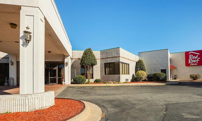 Burlington Hotel | OYO Hotel Burlington South