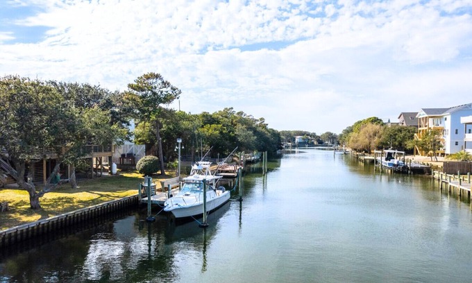 Brigands' Bay House | Pescadora by Rather Be Properties