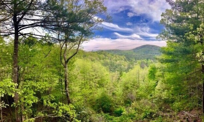 Highlands House | Pumpkin Hill on Little Bear Pen- three levels with a view!