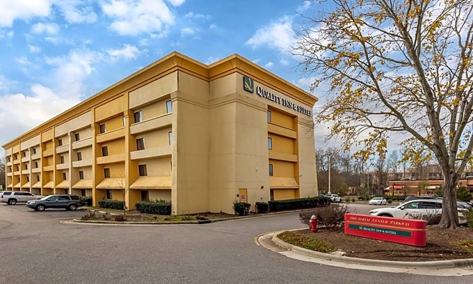 Morrisville Hotel | Quality Inn & Suites Raleigh Durham Airport