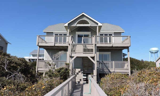 Pine Knoll Shores House | Relax and Recharge at This Spacious 4-Bedroom Beachside Retreat!