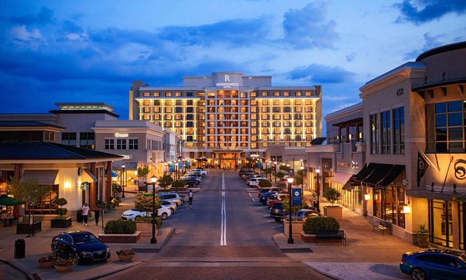 North Hills Hotel | Renaissance Raleigh North Hills Hotel