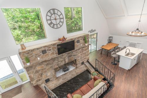 Waynesville House | Renovated Barn in the Woods with Hot Tub