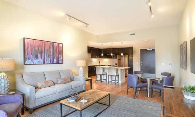 Downtown Asheville Condo | Roomy and Accessible Downtown Balcony Condo