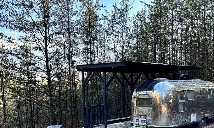Lenoir House | Secluded Off-Grid 1962 Airstream in Blue Ridge Mountains