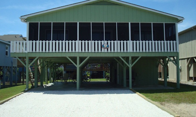 Sunset Beach House | Shell House - Less than a block to beach access and recently updated!