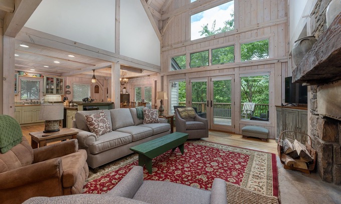 Black Mountain House | Shenandoah | Montreat Cabin with Screened Porch & Deck with Sweeping Views!