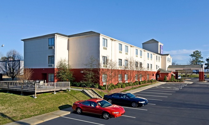 Henderson Hotel | Sleep Inn Henderson I-85