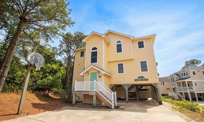 Monteray Shores House | Soundside, Pool, Hot Tub, Dogs Welcome! MS160, Almost Heaven