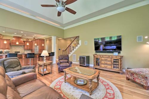 Trenton House | Spacious Trenton Home with Pond on 20 Acres!