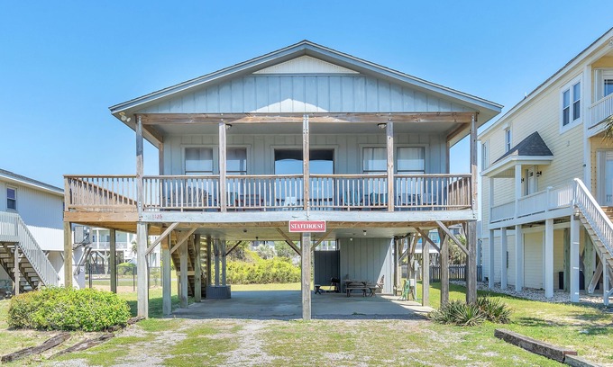 Long Beach House | Statehouse: Oceanview beach cottage in East Beach