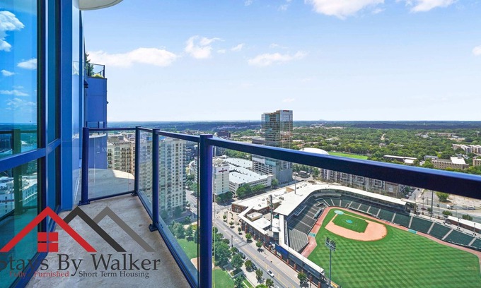 Charlotte Center City Condo | StaysByWalker CityCenter 2BR Penthouse! KingBed