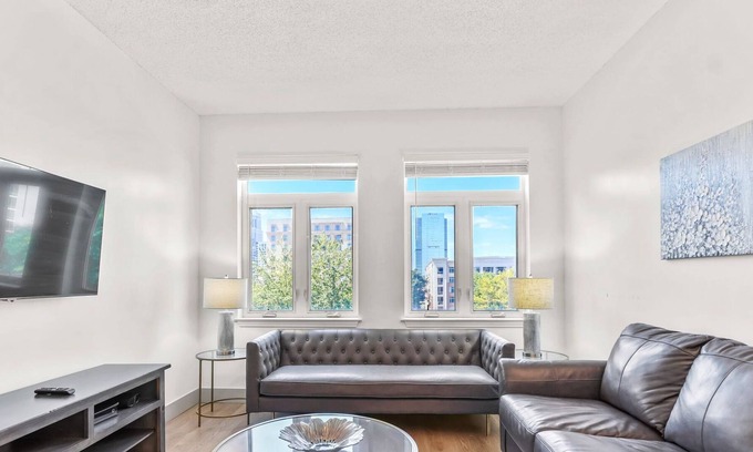 Charlotte Center City Condo | StaysByWalker Uptown 3BR w/King Beds! 1340SqFt