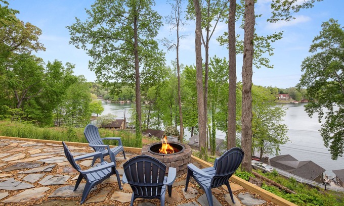 Lake Lure House | Storm Ridge Retreat - Mr Lake Lure Vacation Rentals