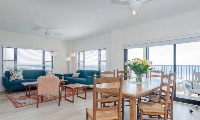 Shell Island Condo | Stunning oceanfront end unit in Duneridge!