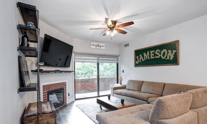 Charlotte Center City Condo | Stylish Condo | Uptown | Stunning Skyline Views | Center City | Walk to Venues