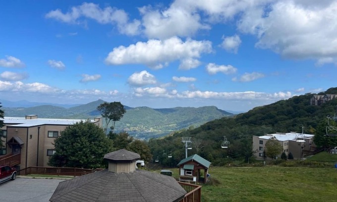 Sugar Mountain Condo | Sugar Ski Comfort Two Bedroom - Unit 433