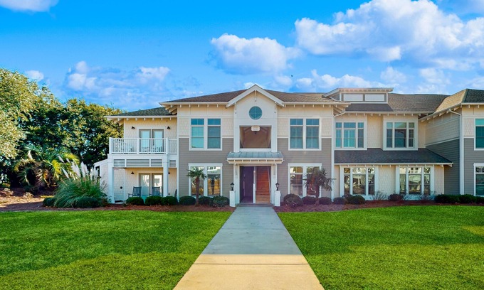 St. James Condo | Sunny condo near beach & Intracoastal with outdoor pool, balcony, washer/dryer