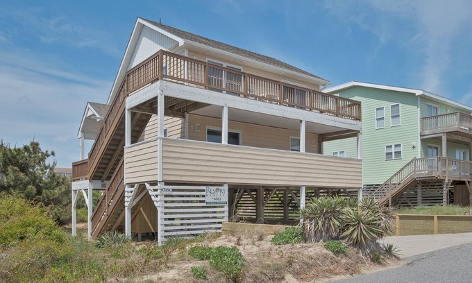South Nags Head House | Sunny Delight | Semi-Oceanfront | South Nags Head | Sleeps 9
