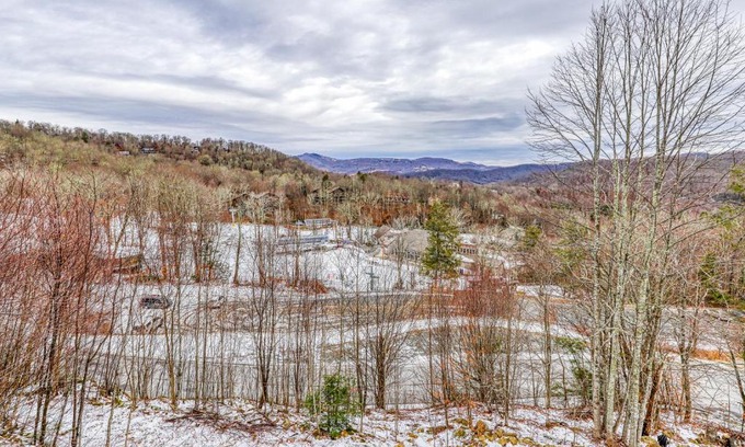 Sugar Mountain House | Sunrise View 22