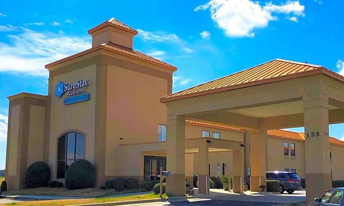Roanoke Rapids Hotel | SureStay Plus Hotel by Best Western Roanoke Rapids I-95