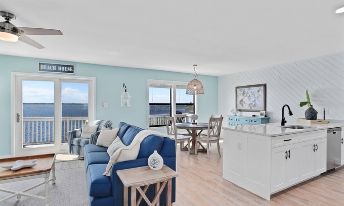 Colington House | That's What Sea Said: Waterfront, Spa, Pets OK
