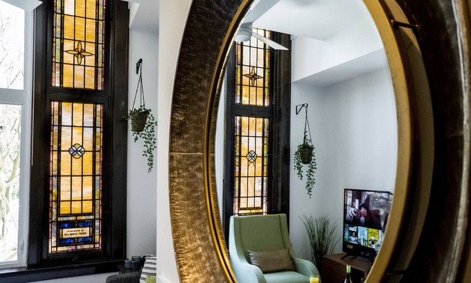 Villa Heights Apartment | The Church | Luxury King Suite #14