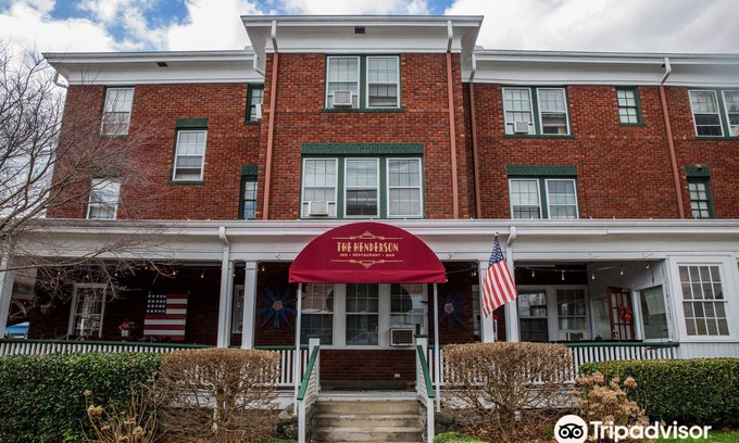 Hendersonville Hotel | The Henderson