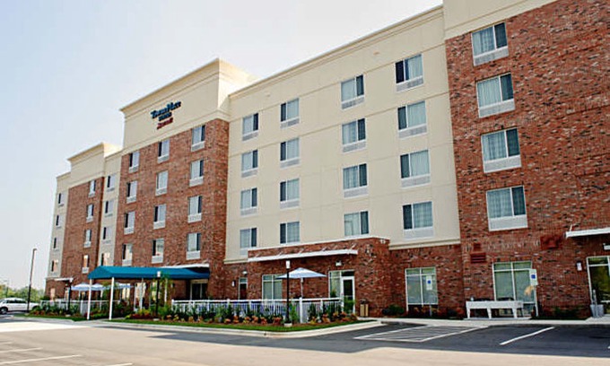 Mount Mourne Hotel | TownePlace Suites by Marriott Charlotte Mooresville