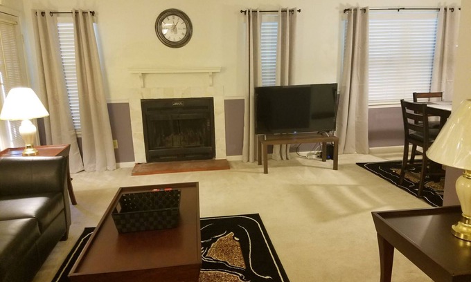 Greensboro Condo | Triad III-Spacious 2BR Condo! Newly remodeled! Great Location!