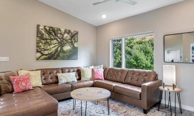 Asheville House | House ∙ 3 bedrooms ∙ 6 guests
