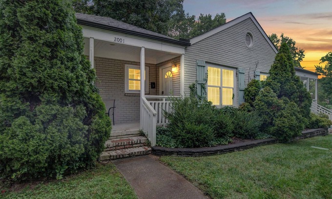 Villa Heights House | Villa Heights/NoDa Area – Modern 2BR Apartment w/Parking